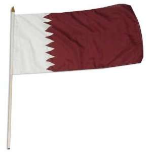  Qatar Flag 12 x 18 inch: Patio, Lawn & Garden