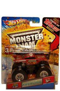 2012 Hot Wheels Monster Jam Avenger w/ Topps Trading Card  