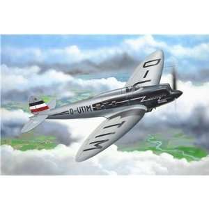  Heinkel HE 70 G 1 Blitz 1/72 Revell Germany: Toys & Games