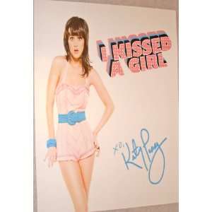  Katy Perry Poster   Promo I Kissed a Girl: Home & Kitchen