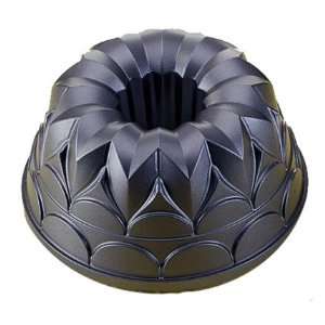  Kaiser Flora Mini Cake Pan: Kitchen & Dining