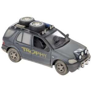  124 DR Mercedes Benz ML Toys & Games