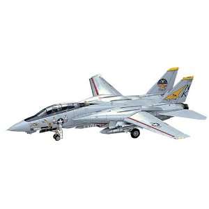   14A TOMCAT Pacific Fleet Squadrons 1/48 Model Kit: Toys & Games