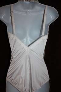 VTG Smoothie All in One White Boned Shaper Bra Girdle NWOT 36B  