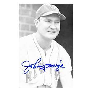  Johnny Mize Autographed / Signed Postcard: Sports 