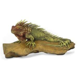  Statuette, Quiet Iguana