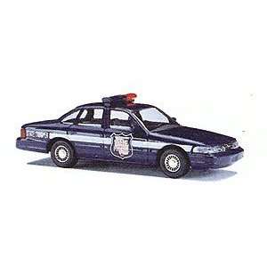   HO (1/87) Wisconsin State Police Ford Crown Victoria Toys & Games
