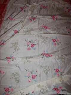 VINTAGE barkcloth era BEDSPREAD~Coverlet~Shabby Pink Rose Bouquets 