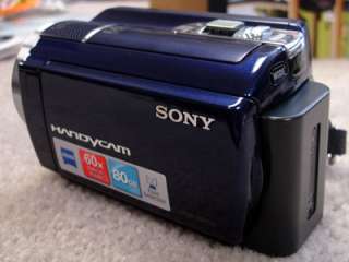 Sony DCR SR68 DCR SR68/L Handycam 80GB 2.7 LCD 60x Optical Zoom BLUE 