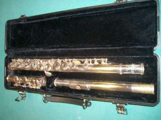   FLUTE NEW PADS, NEW CASE COMPLETLY RECONDITIONED 1 YEAR GUARANTEE