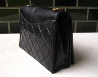 100% AUTH CHANEL QUILTED LEATHER SHOULDER BAG  