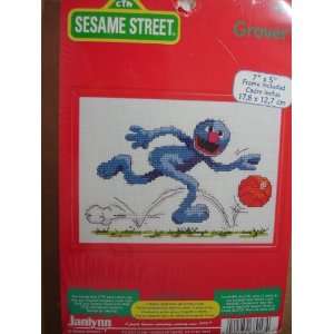  Sesame Street Grover Counted Cross Stitch Kit: Arts 