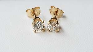 14K YG Ladies 1/2 CTW .50 CT Diamond Studs Earrings stud pair Classic 