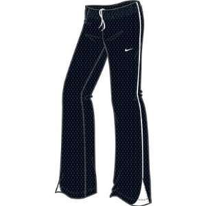  NIKE ESSENTIAL TRAINING PANT (GIRLS): Sports & Outdoors