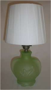 RARE VINTAGE 1930 ART DECO FIGURAL ON MOON URANIUM GLASS TABLE LAMP 