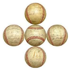   Official American League   Autographed Baseballs: Sports & Outdoors