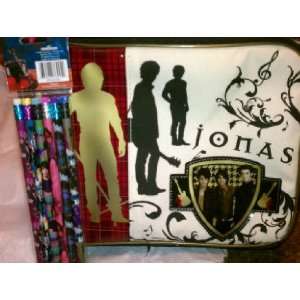  Jonas Brothers Lunch Box and Pencils: Kitchen & Dining
