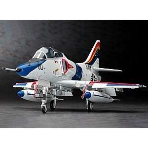  07243 1/48 TA 4J Skyhawk US Navy Toys & Games