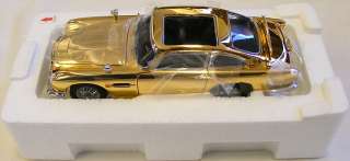 DANBURY MINT 22KT GOLD JAMES BOND 007 ASTON MARTIN MODEL CAR IN 