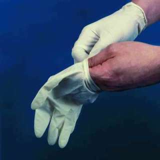 Hände reinigen und zum Schutz vor dem Klebstoff Einweghandschuhe 
