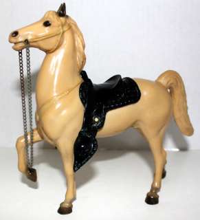   TAN HORSE W/BLACK SNAP GIRTH SADDLE & CHAIN REINS WESTERN COWBOY TOY